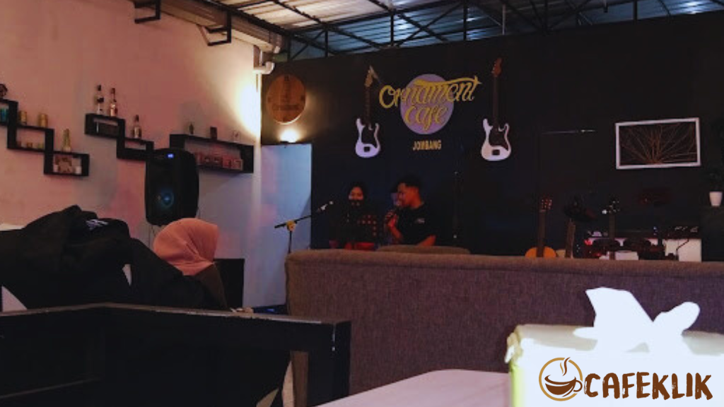 ORNAMENT CAFE JOMBANG 